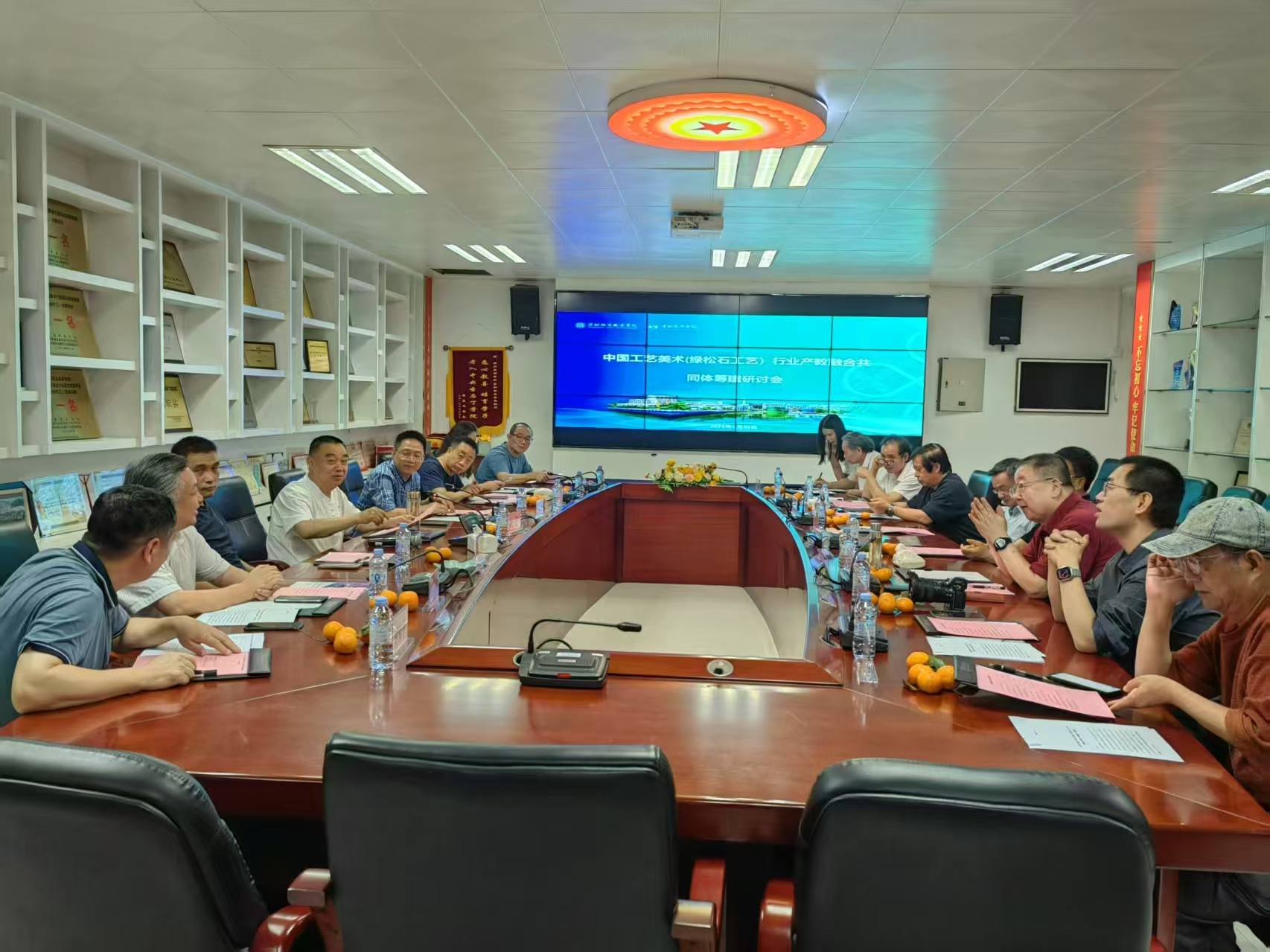 1764565426995515.jpg 1764565426995515.jpg